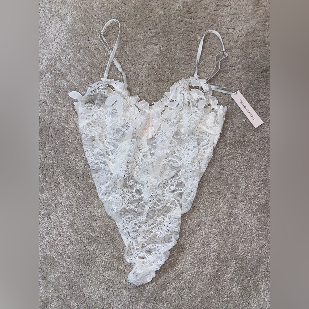 NWT VICTORIA'S SECRET Very Sexy Floral Embroidery Lace Teddy Lingerie - Picture 3 of 5